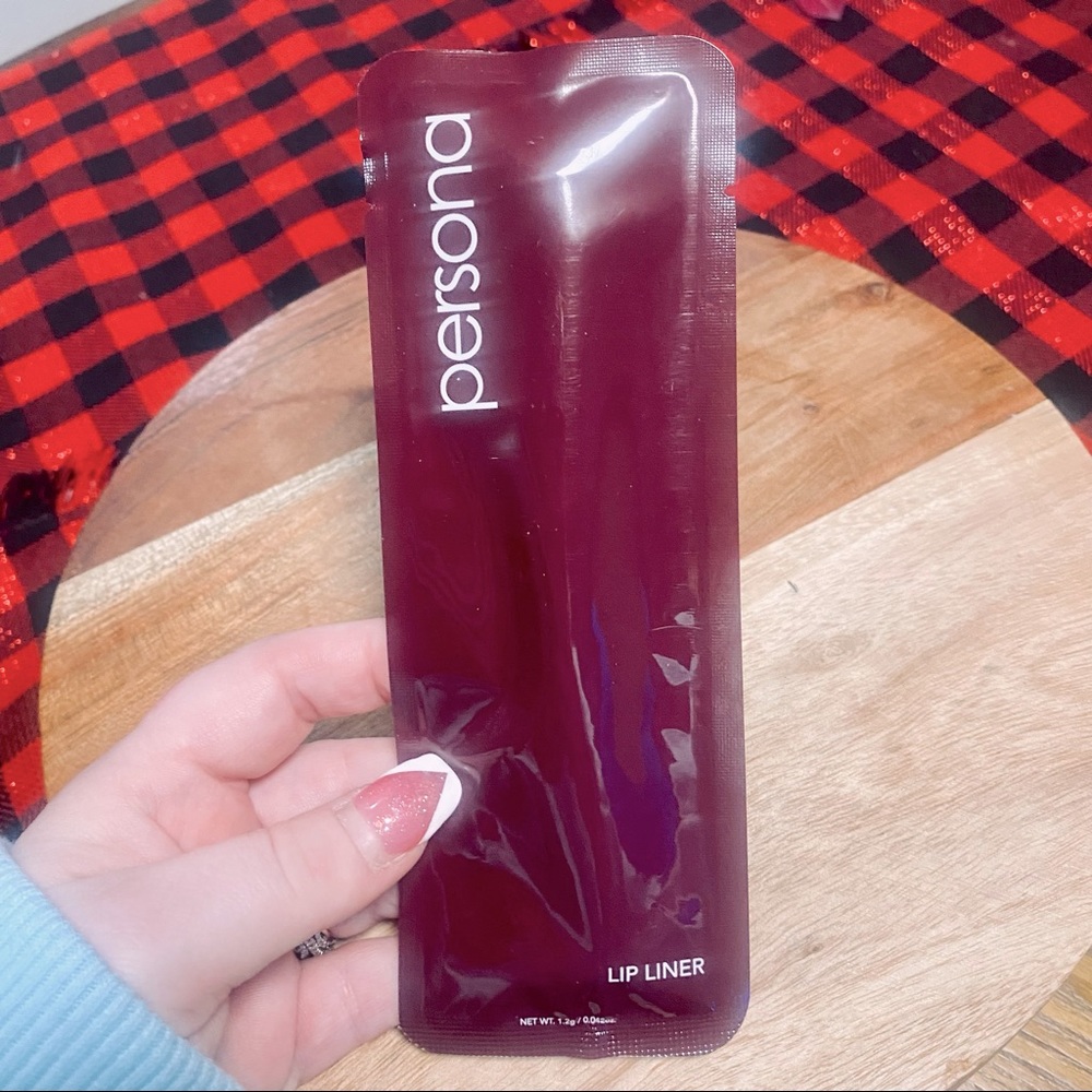 NWT Persona lip liner in color 90210